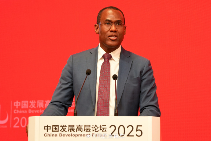 4500网约外围模特女神 IMF副总裁：亚洲继续繁荣的关键在于持续推进改革  第1张