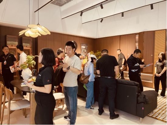 4480午夜理论免费无码 广州定制展|尚品宅配Ai迭代+拎包开业，开辟家居商业新蓝海  第4张