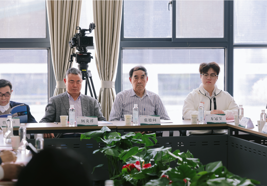 4500网约外围模特女神 雷军：我在武大雷军班的班会上发言  第3张