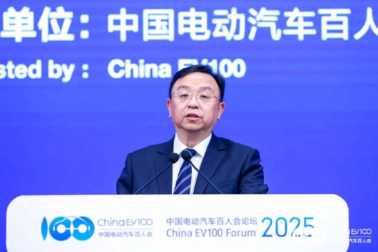 4500网约外围模特女神 王传福：安全是电动车最大的豪华，智驾是安全出行的最强的守护  第1张