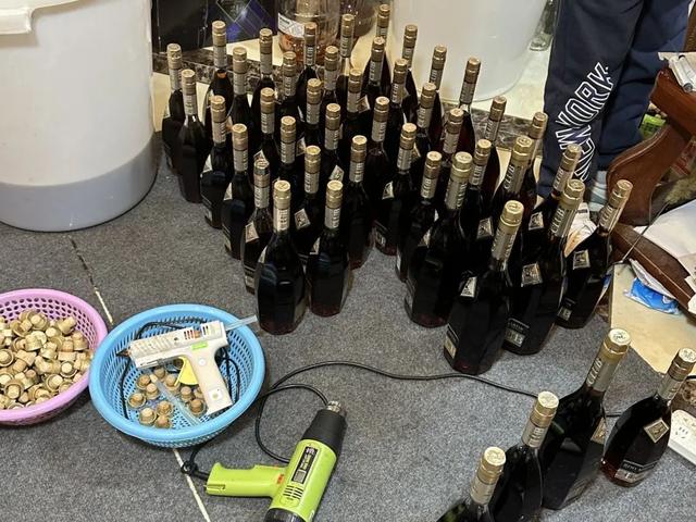 4480午夜理论免费无码 虹口警方破获特大制售假洋酒案！涉案金额逾3000万元  第3张