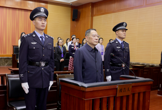 4500网约外围模特女神 江西省委原常委、南昌市委原书记殷美根敛财超2亿！被判死缓  第1张