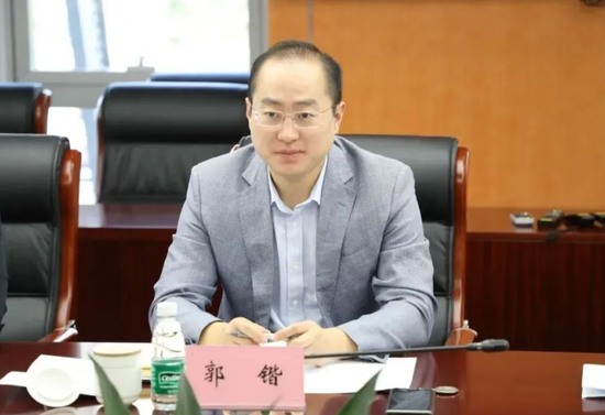4500网约外围模特女神 广发银行中高层人事调整 提任一党委委员  第4张