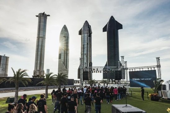 4500网约外围模特女神 投票通过 马斯克的星舰基地成了一座“真正的”城镇  第3张
