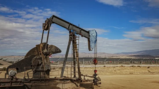 4500网约外围模特女神 美国WTI原油收跌2% OPEC+6月增产预期施压  第2张