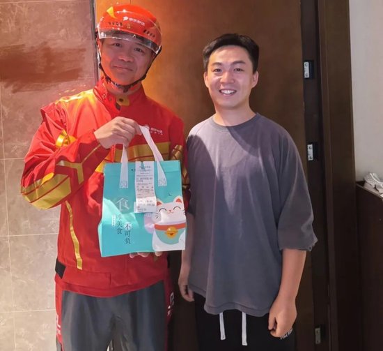 4480午夜理论免费无码 刘强东坐镇一线，那个神挡杀神的京东回来了  第3张