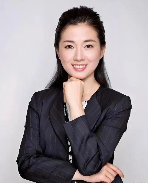 4480午夜理论免费无码 膜拜！北大毕业上市公司美女董秘年收入近740万  第5张