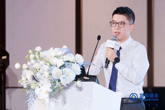 4500网约外围模特女神 富国基金吴旅忠：短债投资仍有超额收益机会  第2张