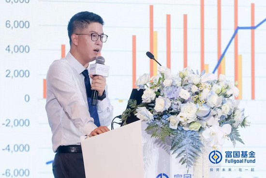 4500网约外围模特女神 富国基金吴旅忠：短债投资仍有超额收益机会  第3张