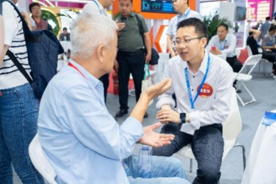 4480yy在线A片无码 远洋集团旗下椿萱茂亮相第十一届中国国际养老服务业博览会  第8张