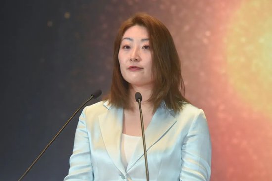 4500网约外围模特女神 宗馥莉，正式接任娃哈哈董事长！  第3张